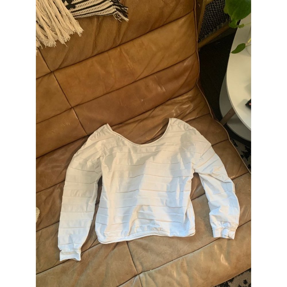 Anthropologie callahan top white rufdled layered off shoulder - Picture 9 of 11